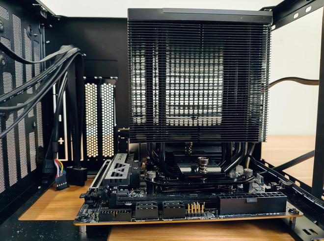 手提袋ITX电脑乔思伯C6ITX机箱装机实战(图14)