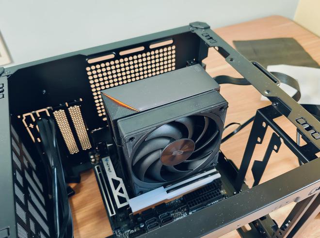 手提袋ITX电脑乔思伯C6ITX机箱装机实战(图16)