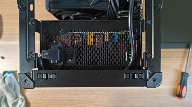 手提袋ITX电脑乔思伯C6ITX机箱装机实战(图24)