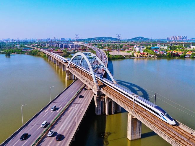高铁新动能！京雄城际铁路全线轨道贯通意味着什么？(图9)