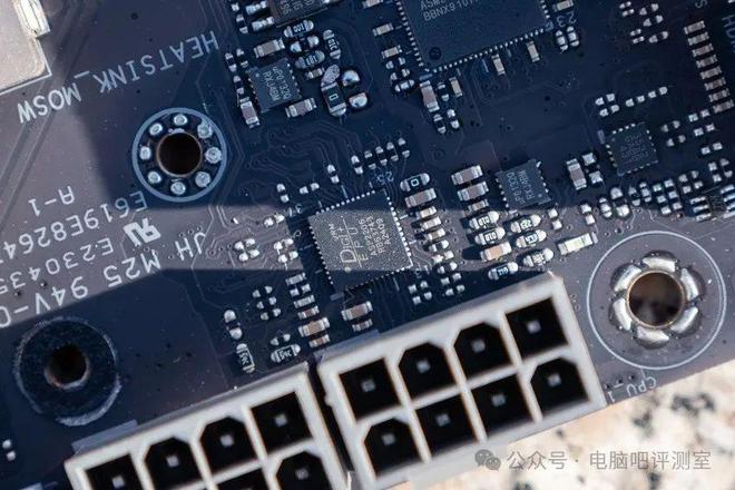 锐龙9000新座驾——华硕ROGStrixB850-E开箱体验(图8)