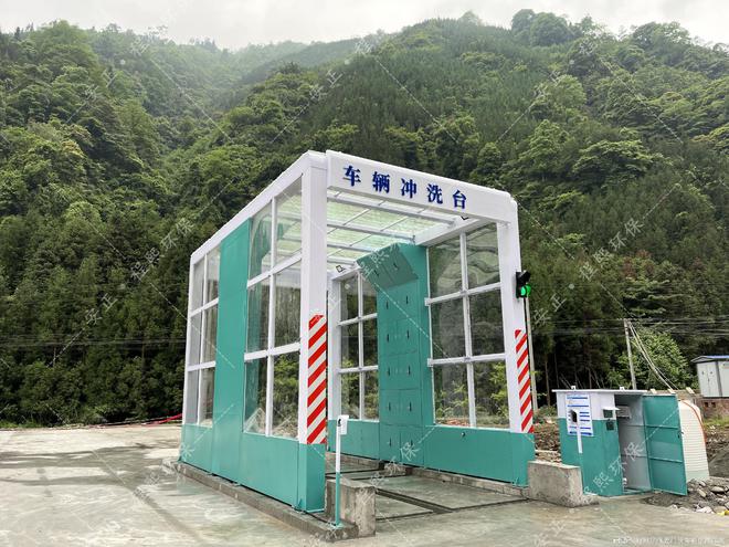 龙门式工程洗车机：结构与作业方式(图1)