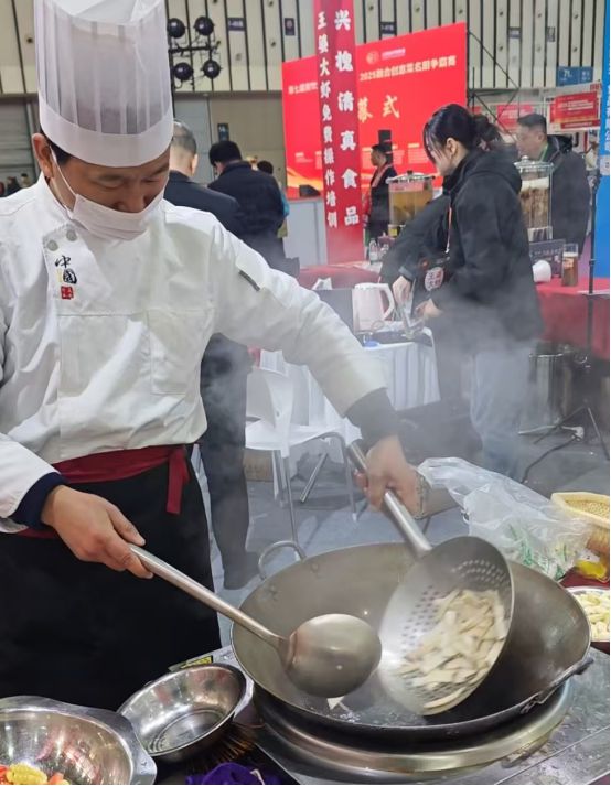 南京餐饮企业食材展落幕瓷韵兴酒店用品有限公司助力厨艺赛场(图1)