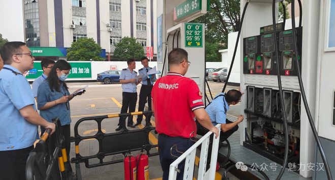 遥控器控制出油量！南充一加油站被查(图1)