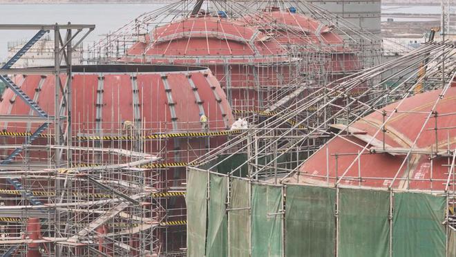 中沙古雷乙烯项目44台大型球罐封顶系目前国内石油化工领域规模最大球罐群(图2)
