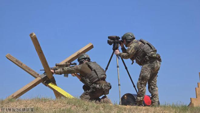德国士兵参加2025年国际狙击手大赛有技巧才能发挥出武器的性能(图5)