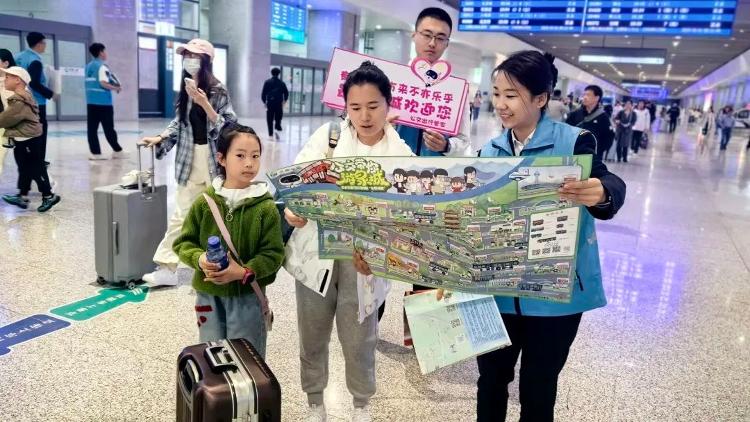 从兜底保障到体验增值济南激活“车轮上”的文旅市场(图5)