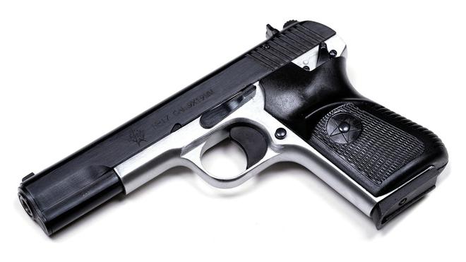 北方工业出品NP17基于苏制TT33设计做工和表面处理略显粗糙(图1)
