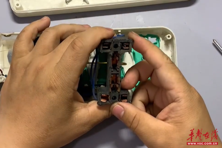 万用不等于安全！这种每家都有的插线年前就被禁止生产了(图2)