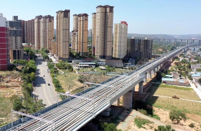 实现贯通！西安出发时速350公里高铁大消息！(图1)