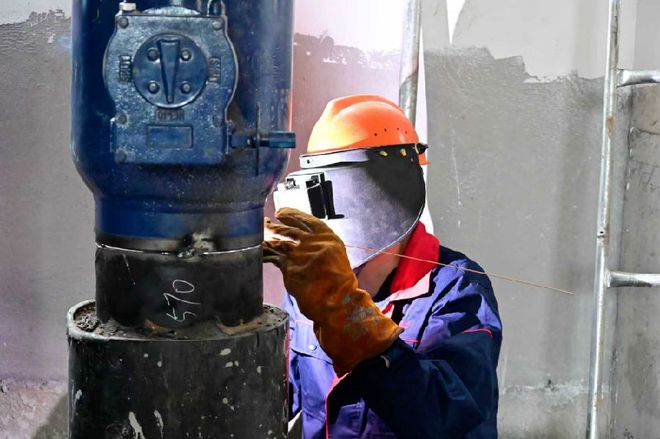 秦皇岛市热力有限责任公司安装工程分公司攻坚一线推进民生工程(图6)