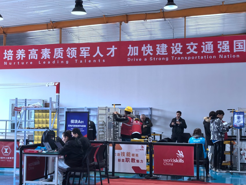 巾帼不让须眉！吉林姑娘问鼎全国技能大赛“轨道车辆技术”金牌(图3)