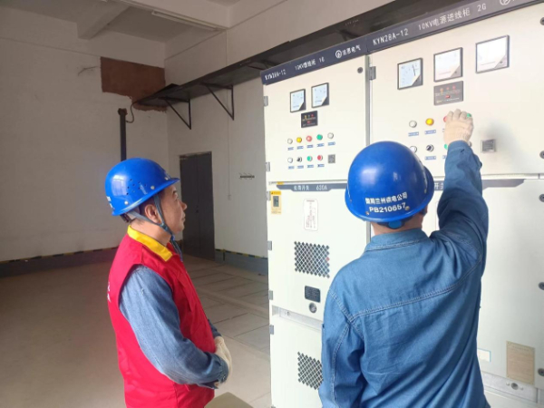 国网兰州供电公司:“电管家”秋检护航泉水蟹丰收(图1)