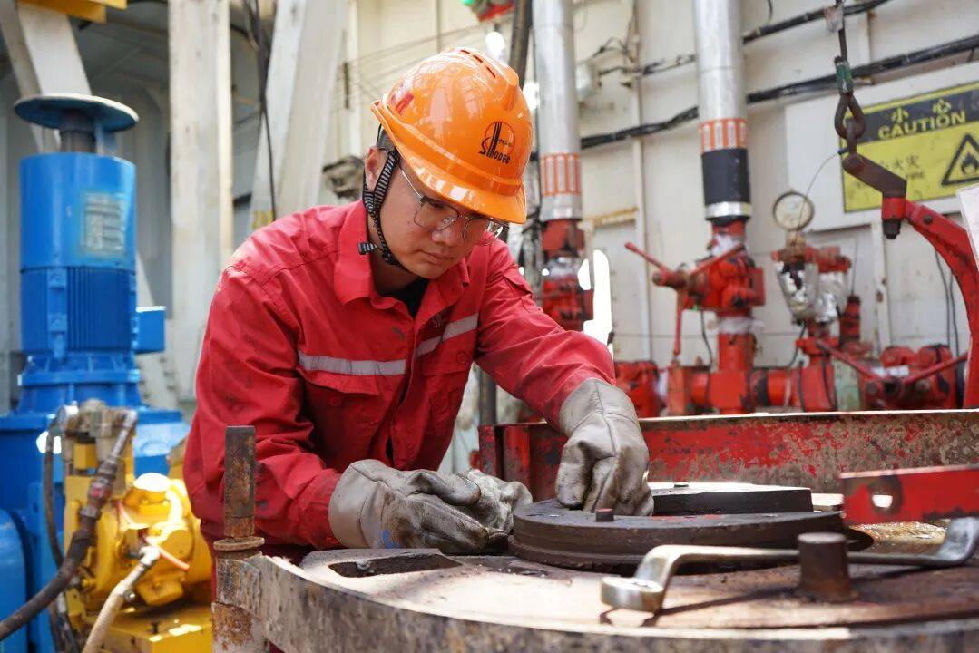 青春海洋：雷霆行动“青”力守护(图2)