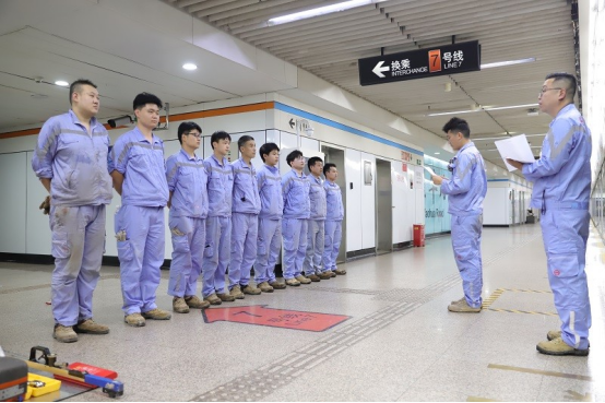 中国中铁电气化局上海电化分公司：匠心筑防线热血守通途(图1)