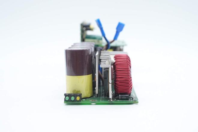 PFC+正激架构设计艾默生1725W开关电源模块拆解(图3)