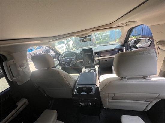 2024款福特征服者平行进口现车放价大促落地110万可分期(图4)