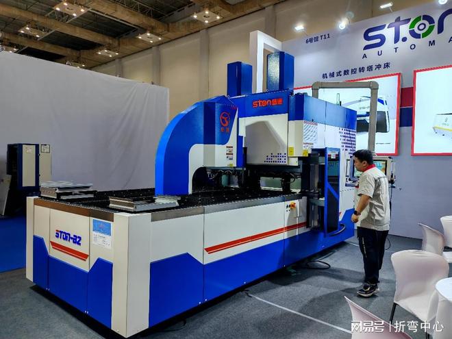 折弯中心生产厂家实力综合前十盛通机械(图3)